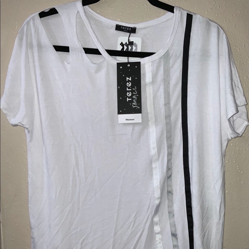 TEREZ white shirt with shoulder slits